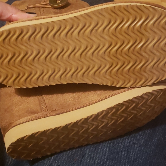 Winter Boot Sale - Picture 5 of 8